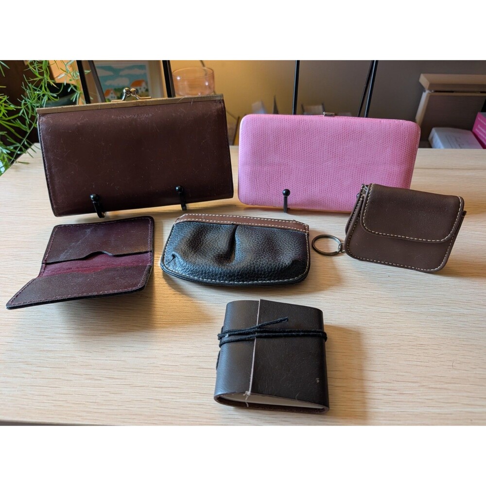 Vintage Women's Wallet & Coin Purse Lot – Isaac Mizrahi, Clutch Wallet,  & more